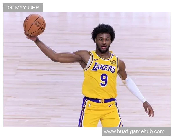 布朗尼逐渐融入球队但进攻能力不足仍难以在NBA立足